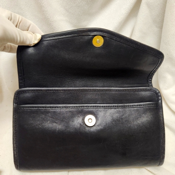 Vintage Coach NYC Envelope Clutch  "9810" - Picture 7 of 15